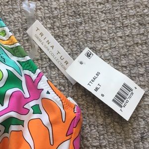 Trina Turk Swim - NWT Trina Turk Bikini Top Trina Turk Swim - NWT Trina Turk Bikini Top
